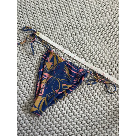 Skatie X The Salty Blonde• ‘Kristen’ Bottom in Anguilla - Picture 15 of 16